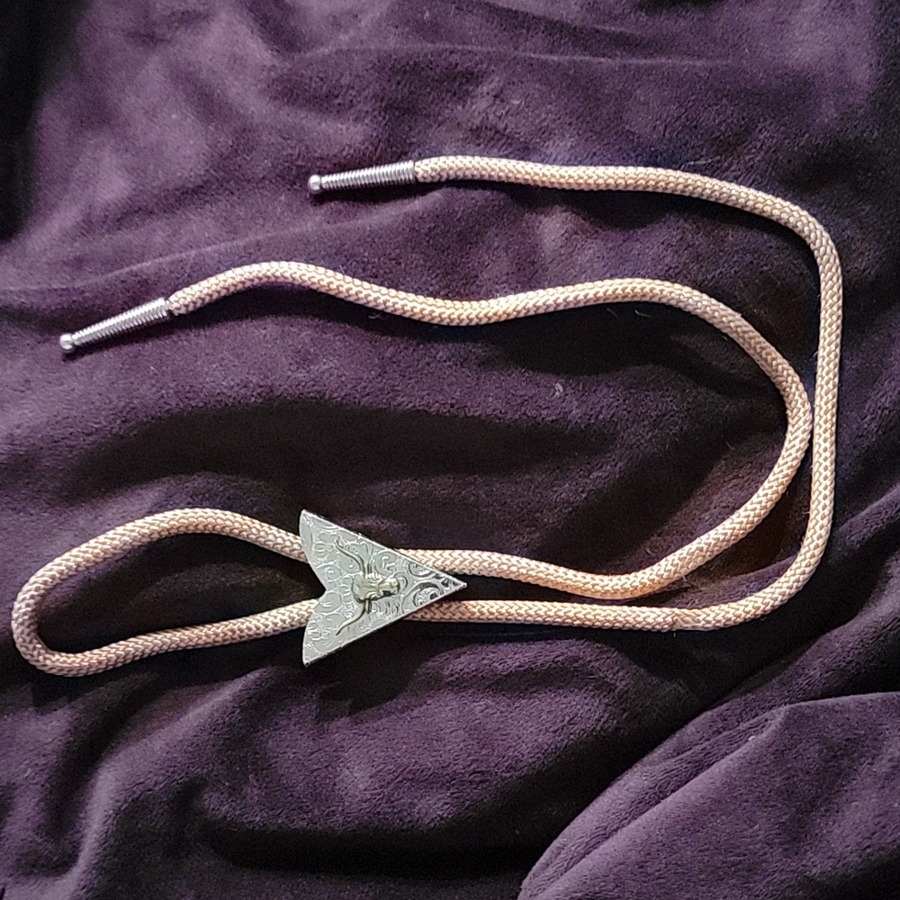 Vintage bolo tie with  bull and horns